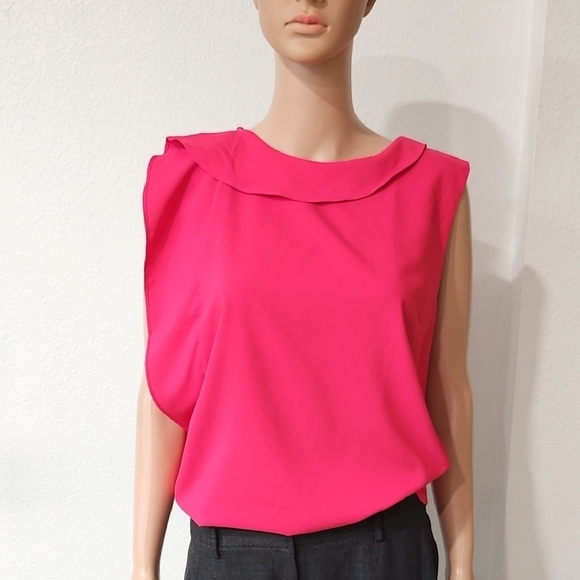 Elegant Pink Sleeveless Blouse - Picture 2 of 8